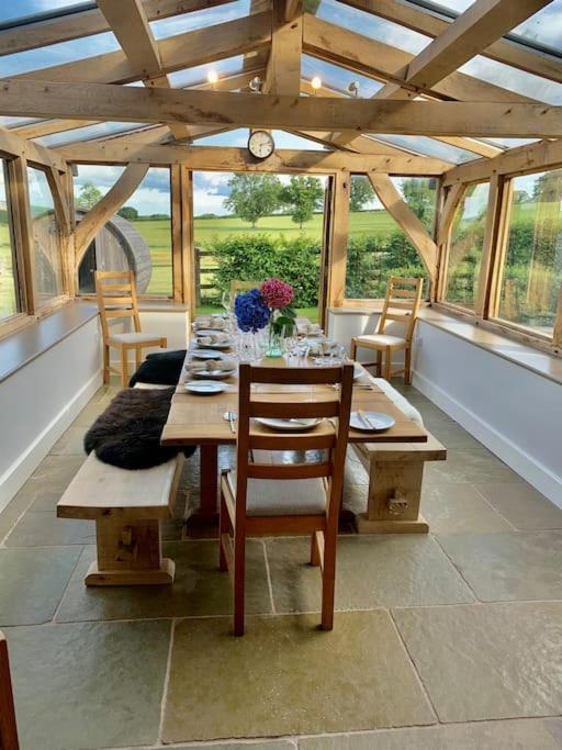 فيلا Coed Farm-Hot Tub-Sleeps 12-Near بريكون المظهر الخارجي الصورة